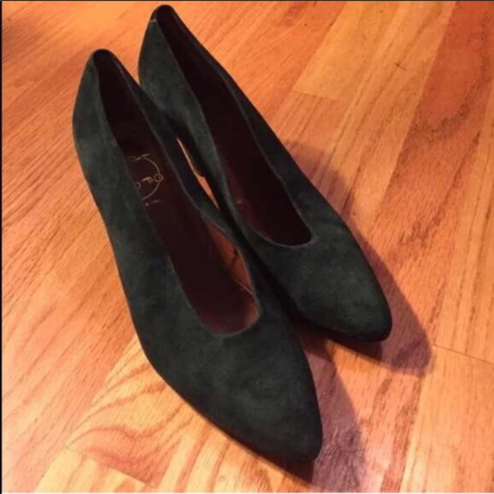 Vintage Italian pumps